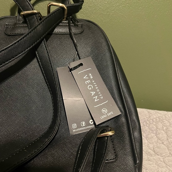 🌟La Terre Vegan leather Backpack Purse🌟 - Picture 5 of 8